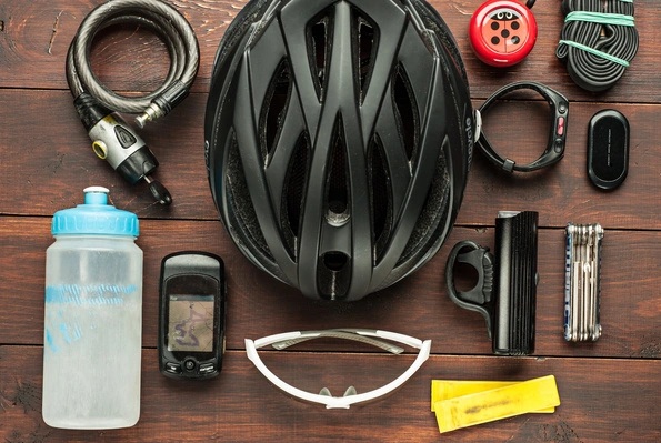What to Wear Cycling in the UK
